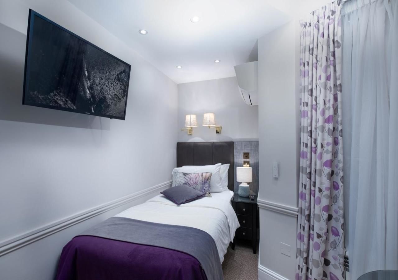 Отель Roxford Lodge Hotel Дублин