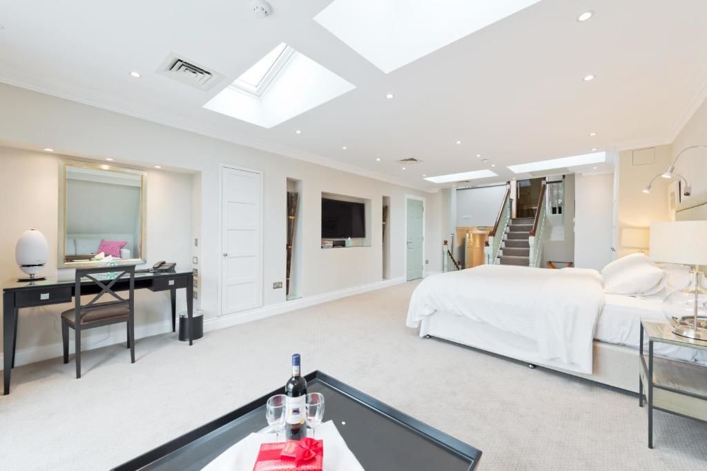 Отель Roxford Lodge Hotel Дублин