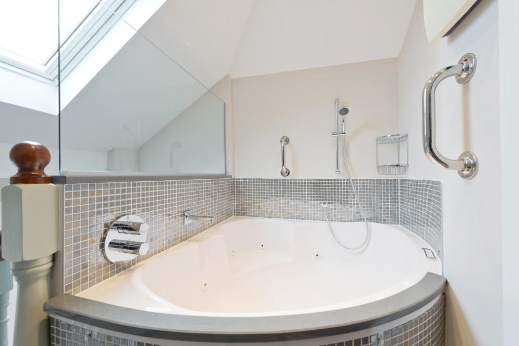 Отель Roxford Lodge Hotel Дублин