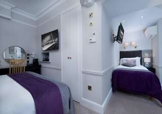 Отель Roxford Lodge Hotel Дублин Трехместный номер-3